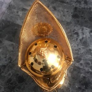 Meet your Posher, Mukhtar